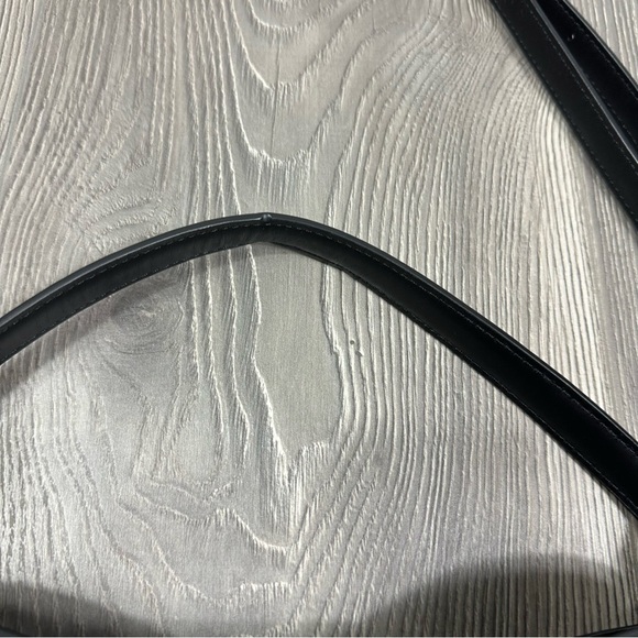 Kate Spade Black Reegan Leather Bucket Bag Gold Hardware Crossbody Purse - Picture 4 of 5